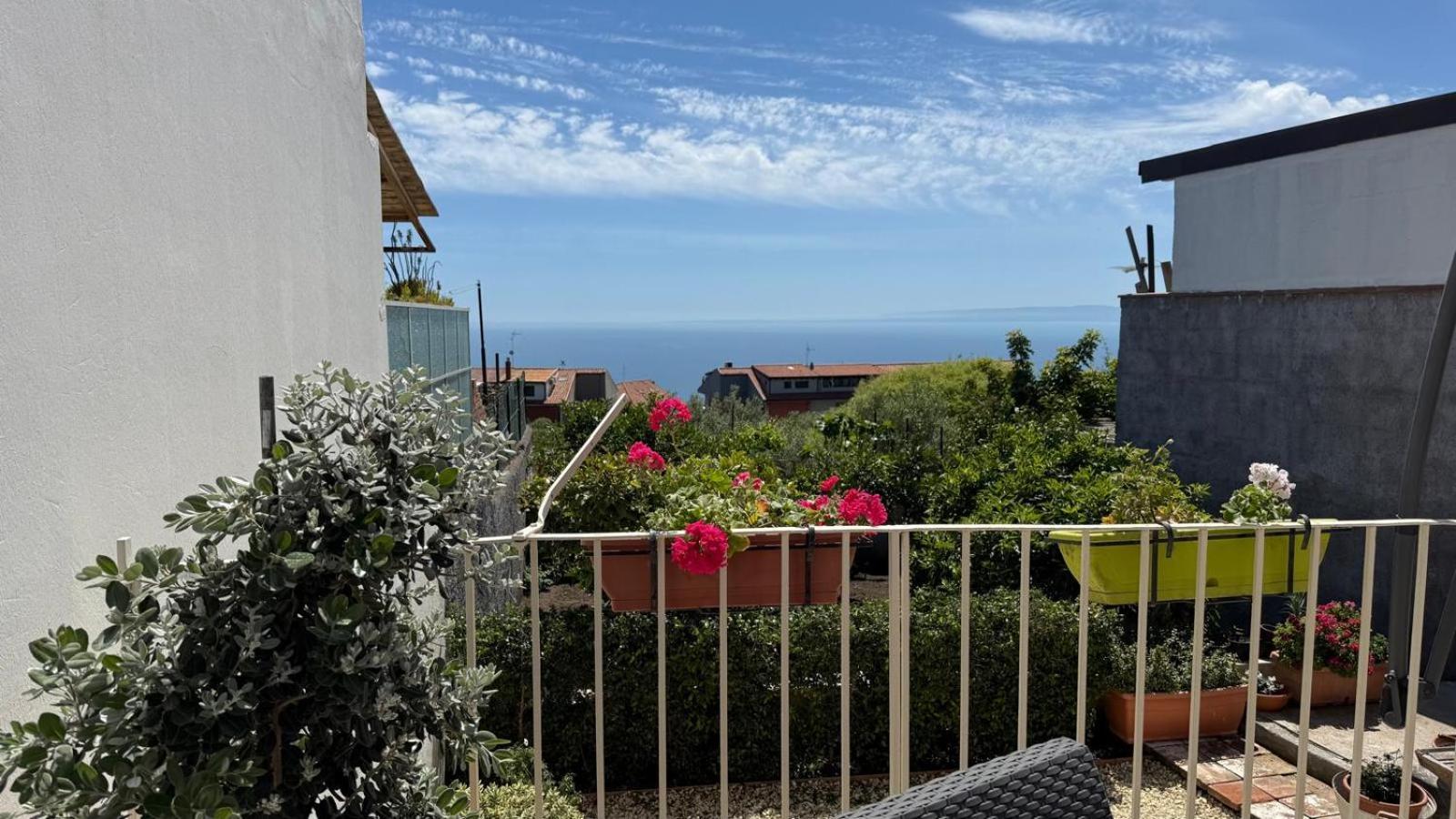 Villa Mosa House à Aci Castello Extérieur photo
